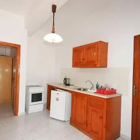 Paleopalace Apartment